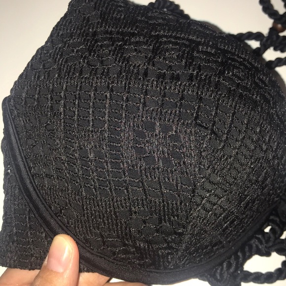 Victoria’s Secret lace/crochet push-up bikini top - Picture 3 of 7